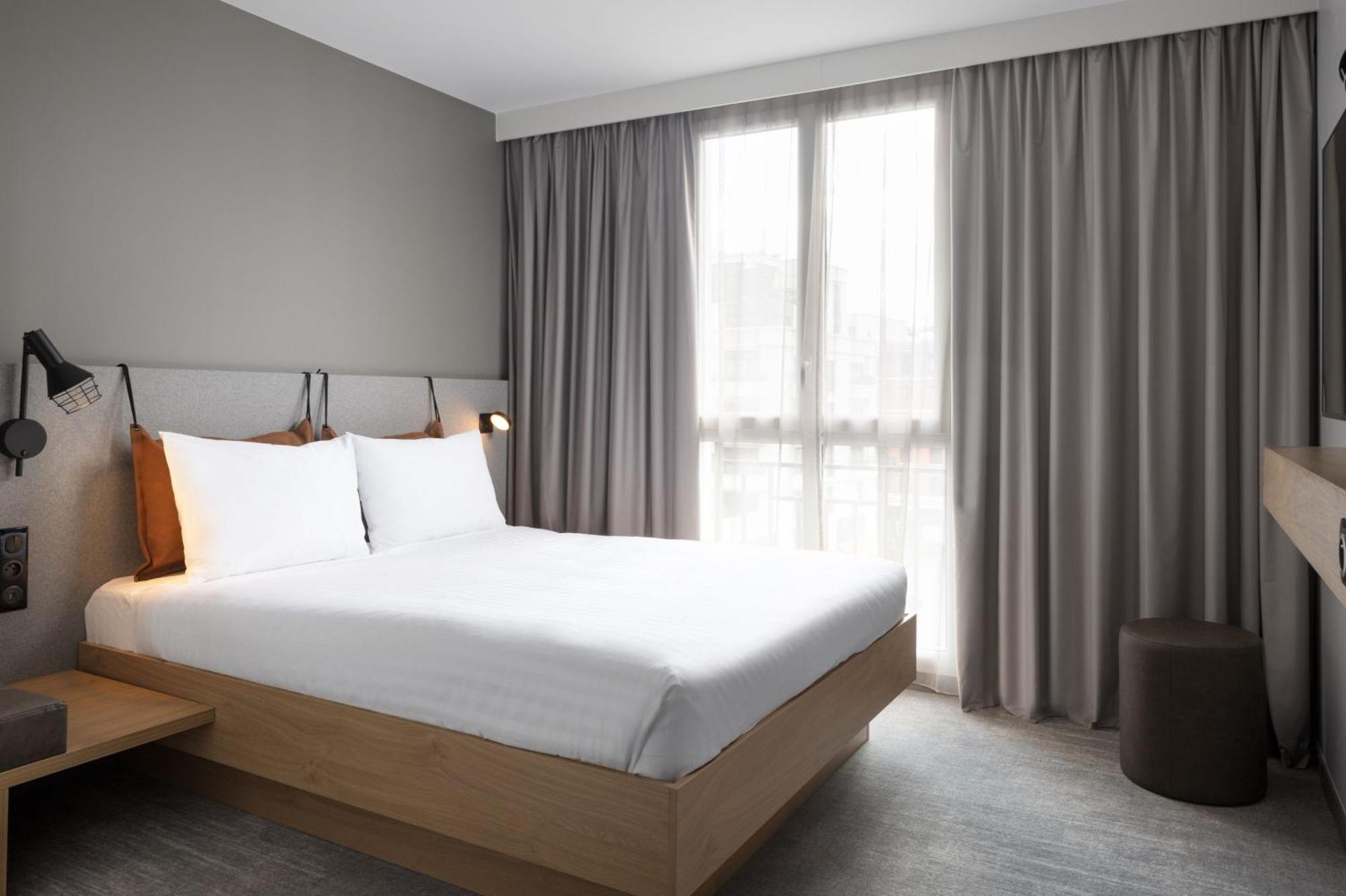 Moxy Paris 克拉马 外观 照片