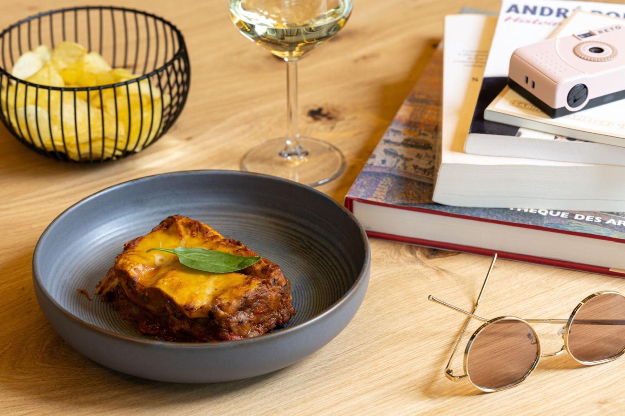 Moxy Paris 克拉马 外观 照片
