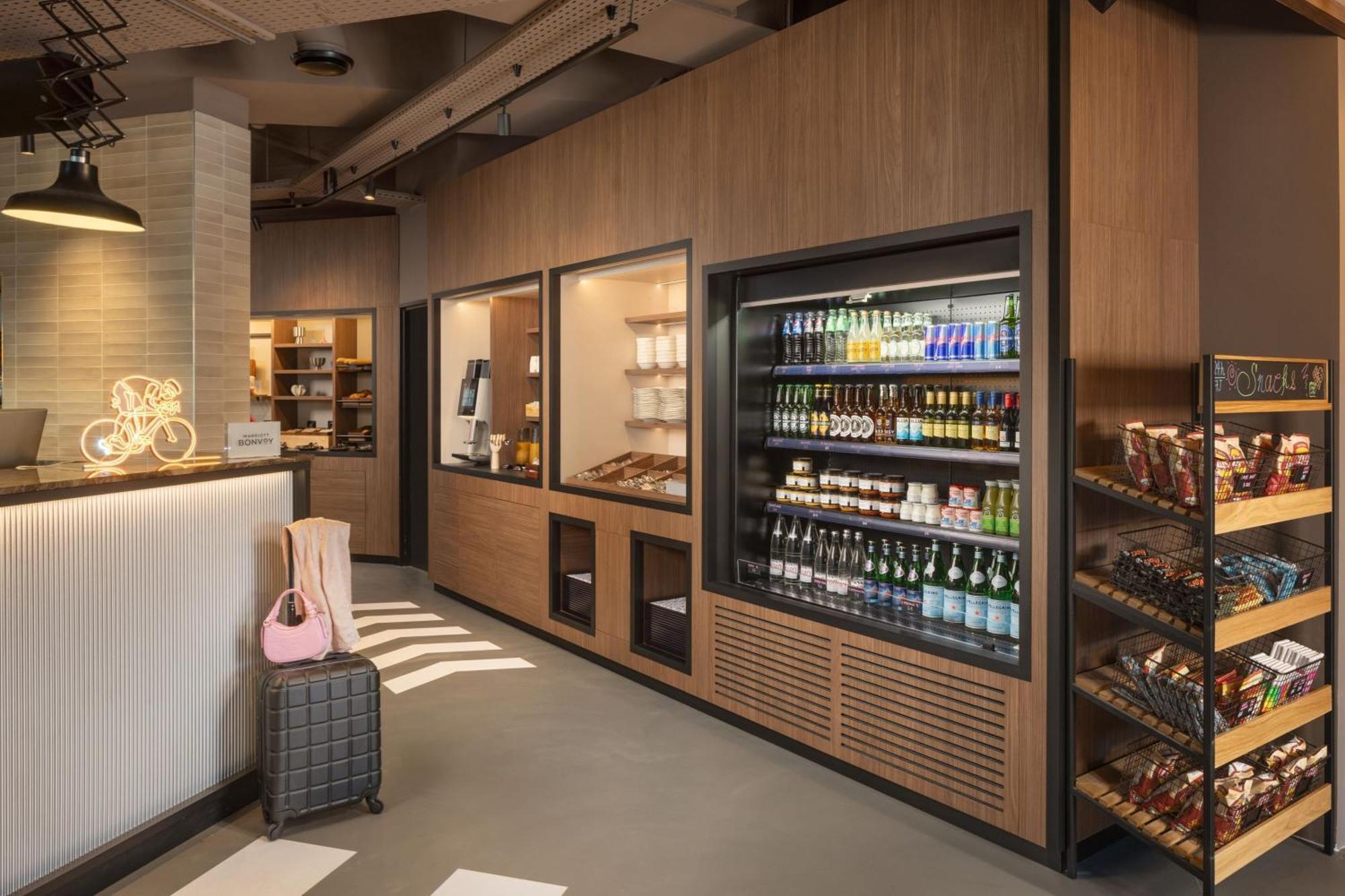Moxy Paris 克拉马 外观 照片